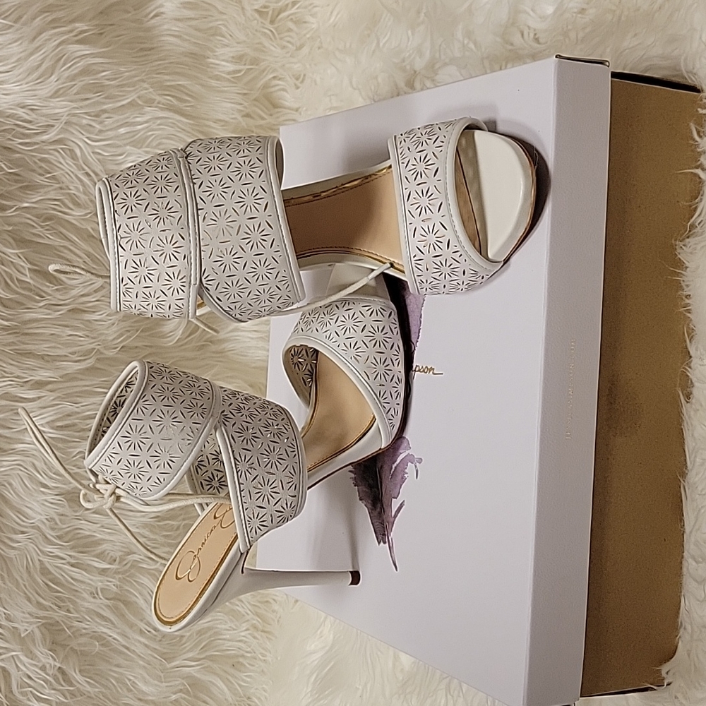 Jessica Simpson Barcia Heels, 10M, White - Picture 4 of 5